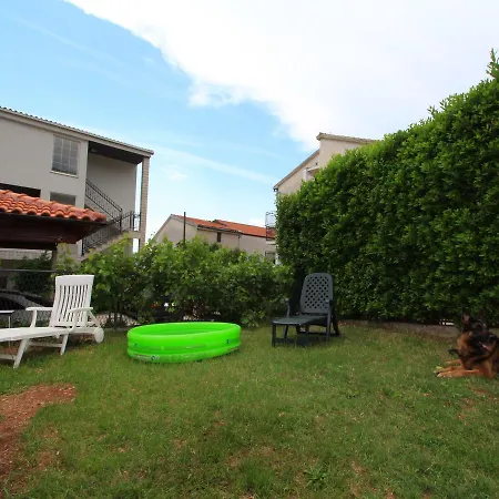 Giardino Apartment *